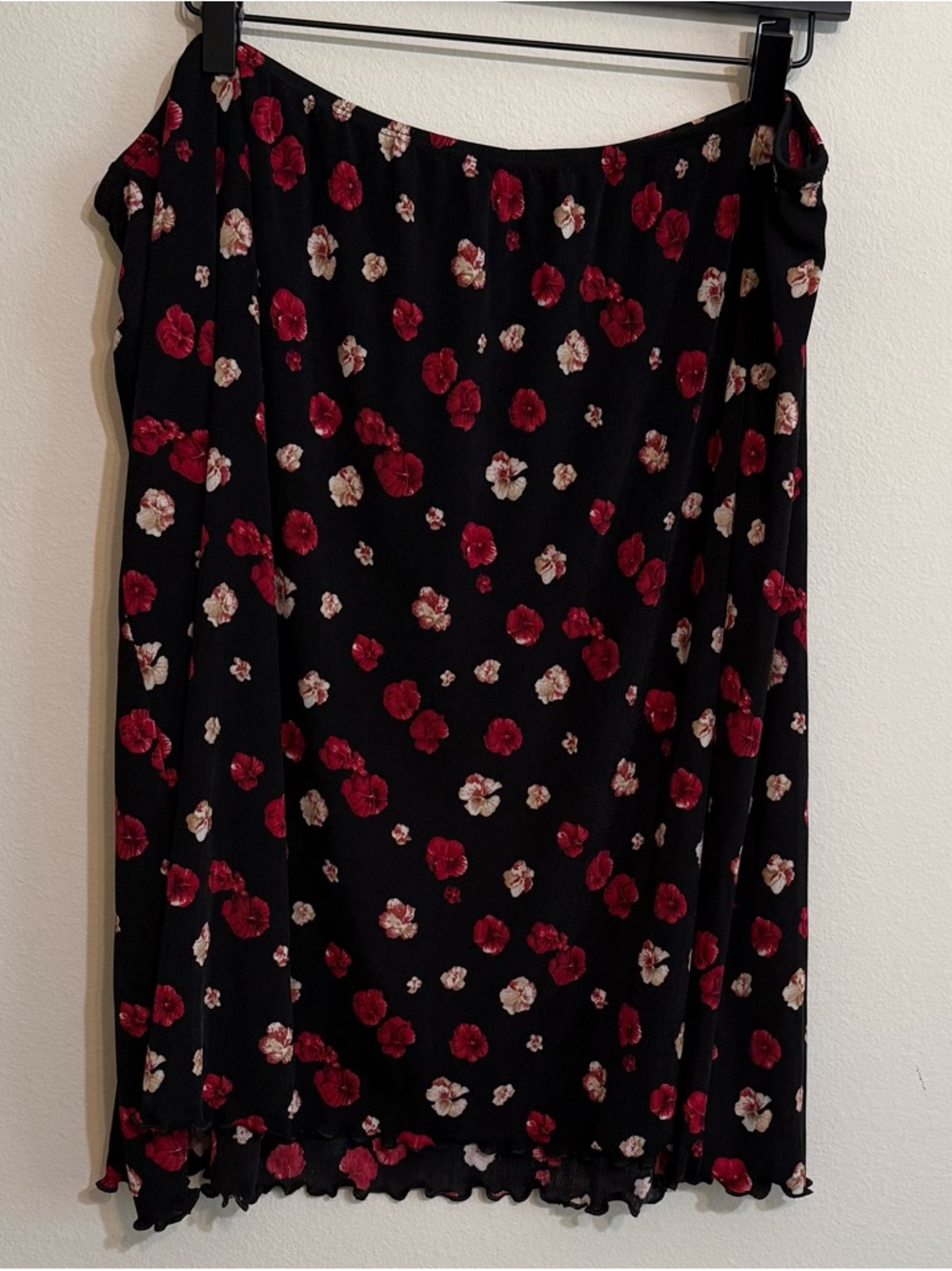 Hillard & Hanson Black Floral Slip Skirt with Red and Cream Blooms 3X